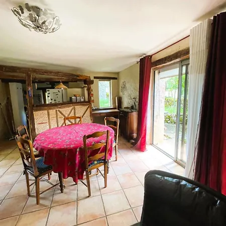 Chez Evelyne Cajarc